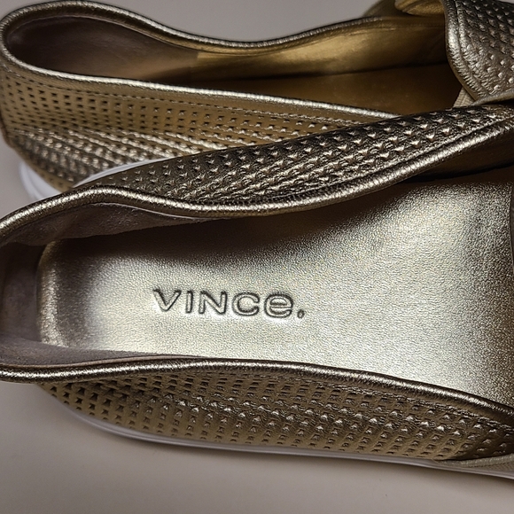 Vince Blair Perforated leather slip on sneakers size 7 - Picture 6 of 8
